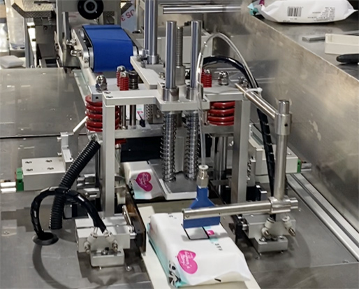 河南濕巾創(chuàng)業(yè)掙錢嗎？濕巾生產(chǎn)設(shè)備多少錢一臺？