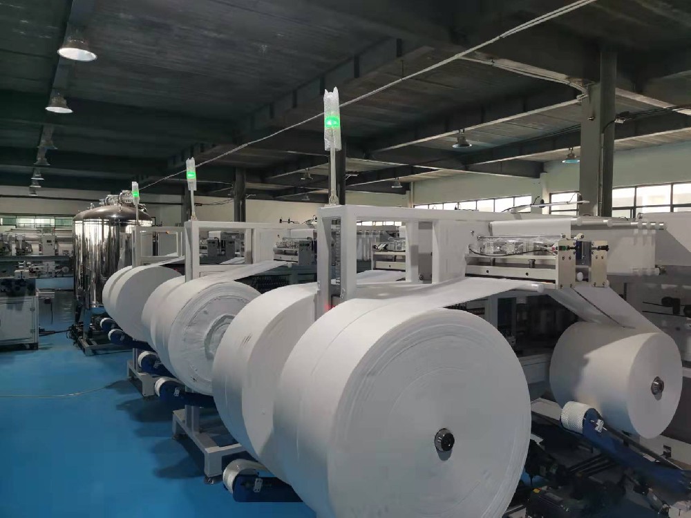 潔廁紙生產(chǎn)用什么設(shè)備效果好？多少錢一臺(tái)？