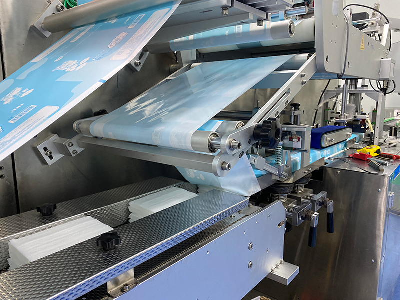 濕巾機(jī)器設(shè)備 濕巾機(jī)器設(shè)備